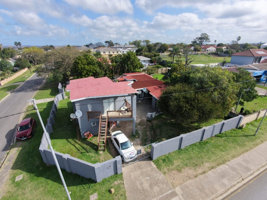 8 Bedroom Property for Sale in Amalinda Eastern Cape